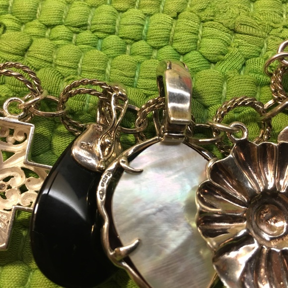 Custom-made sterling silver charm bracelet - Picture 6 of 7